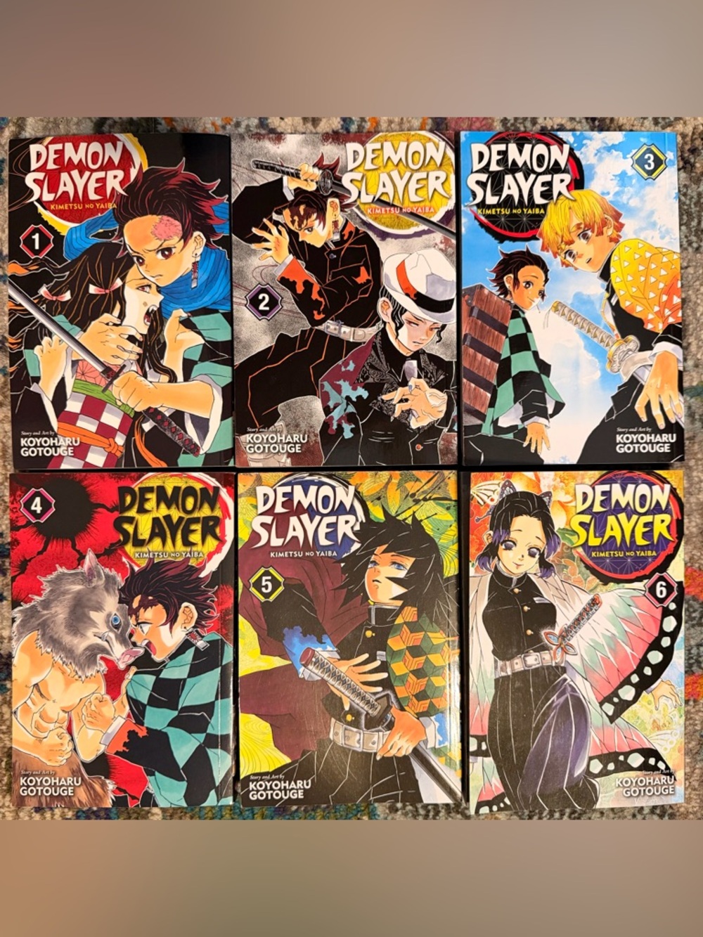 Demon Slayer: Kimetsu no Yaiba Manga Set (Volumes 1-6) ✨